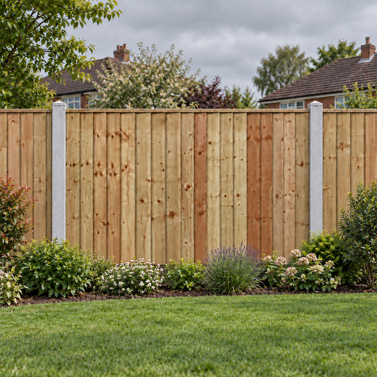 Feather Edge Panel Fully Framed 6ft x 4ft – overcast garden view
