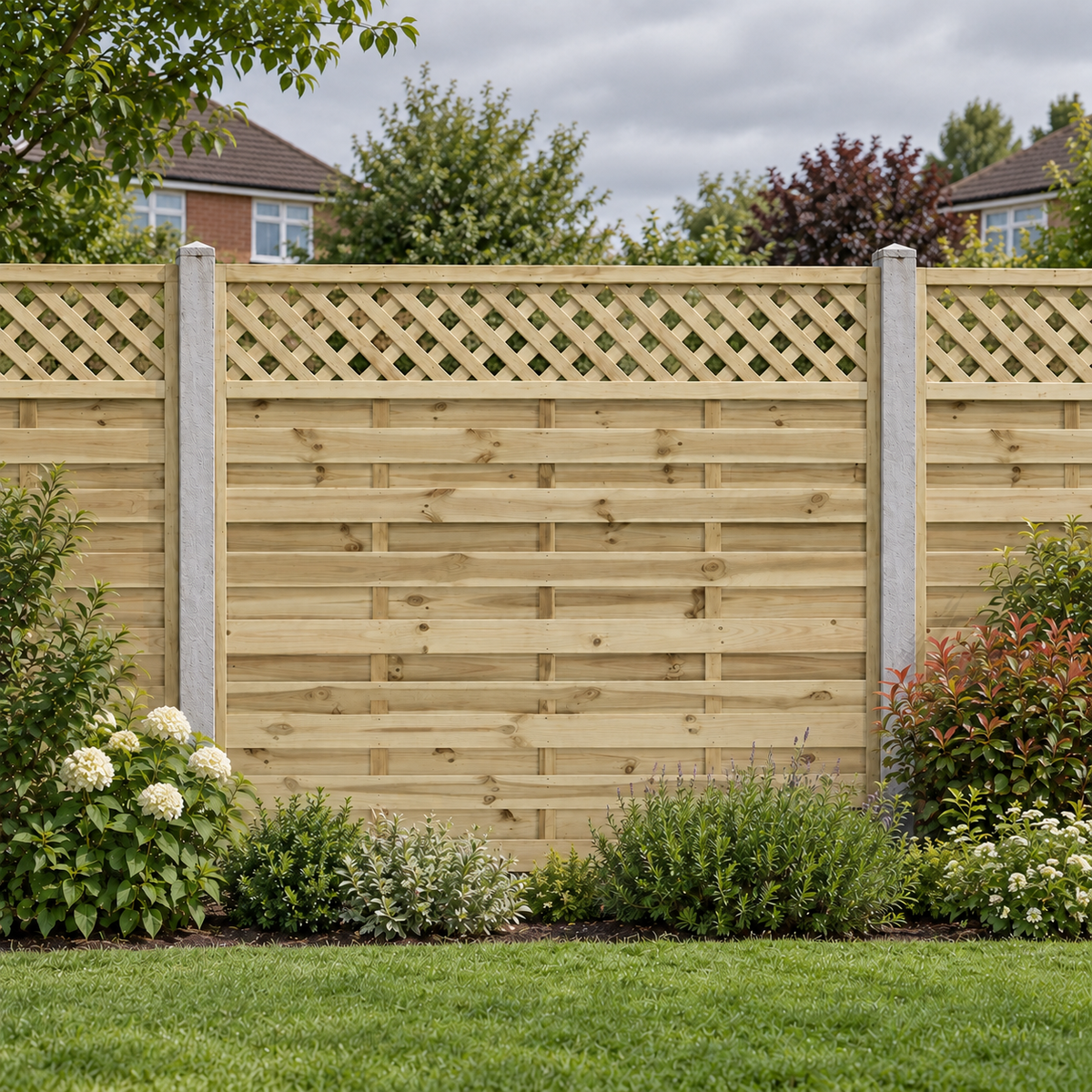 European Panel Model 4 6ft x 5ft 1828x1500 – overcast garden view