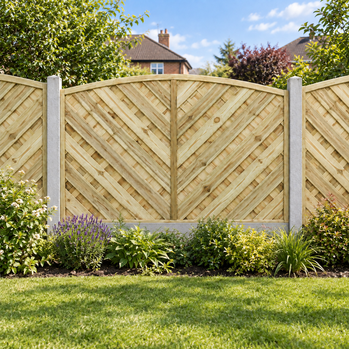 European Panel Model 14 6ft x 4ft 1828 x 1200 – day garden view
